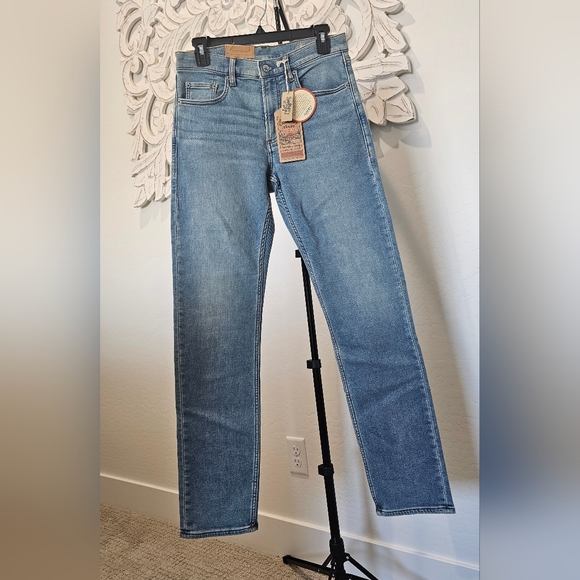 NWT Faherty Sky Blue Straight Jeans Men's 30×32 - UNISEX - Picture 2 of 6